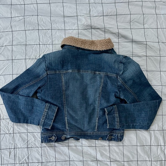 Maurices Y2K Sherpa Lined Denim Trucker Jacket Size Small - Picture 2 of 6